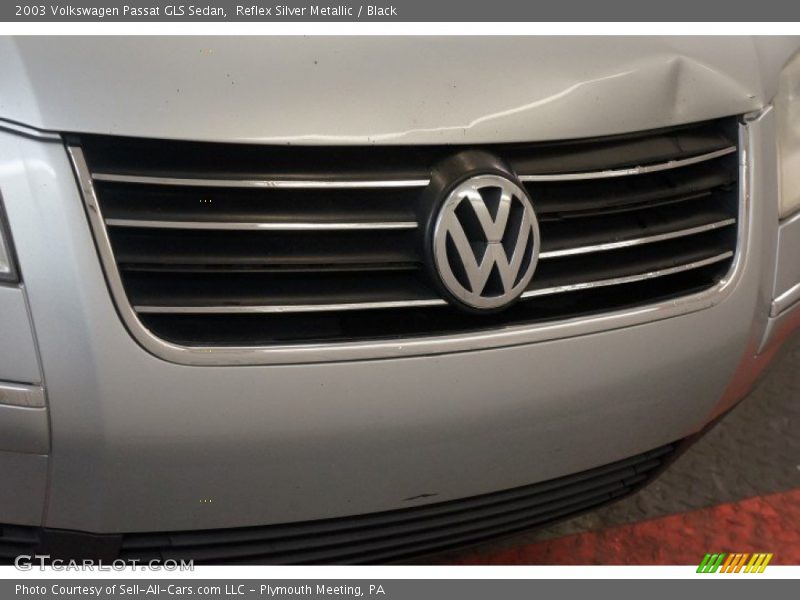 Reflex Silver Metallic / Black 2003 Volkswagen Passat GLS Sedan