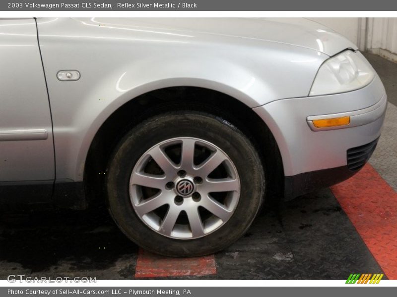 Reflex Silver Metallic / Black 2003 Volkswagen Passat GLS Sedan