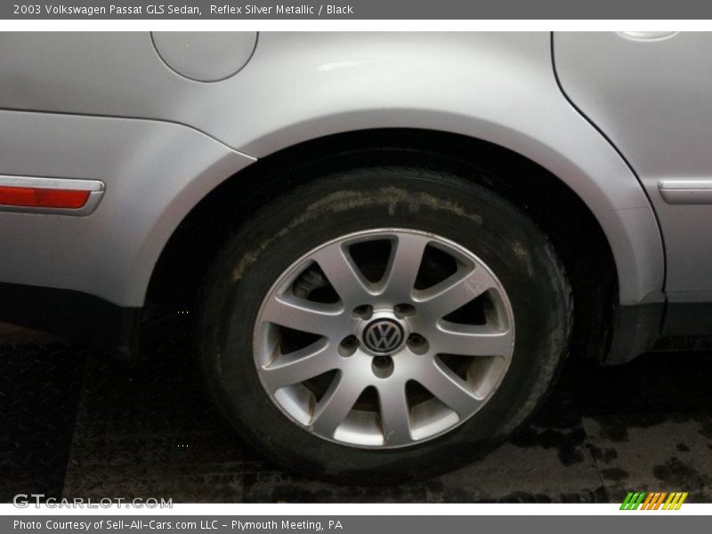 Reflex Silver Metallic / Black 2003 Volkswagen Passat GLS Sedan