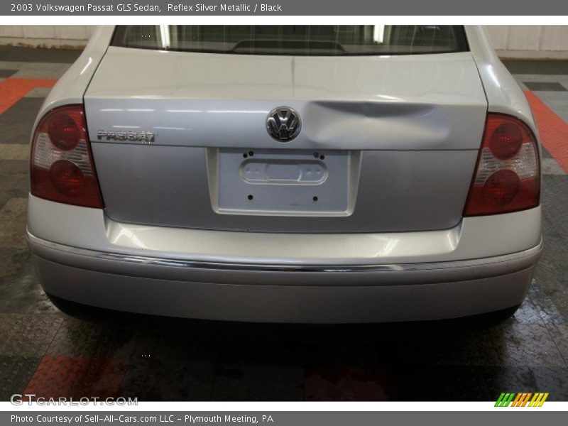 Reflex Silver Metallic / Black 2003 Volkswagen Passat GLS Sedan