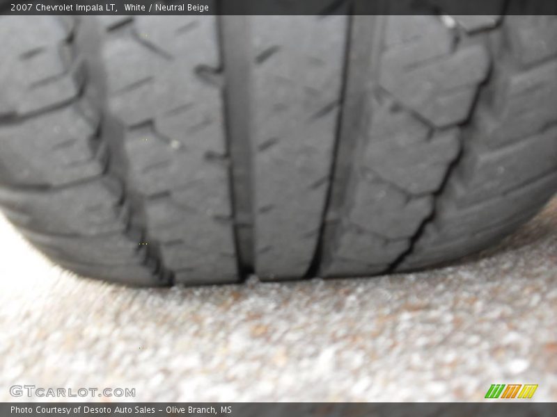 White / Neutral Beige 2007 Chevrolet Impala LT