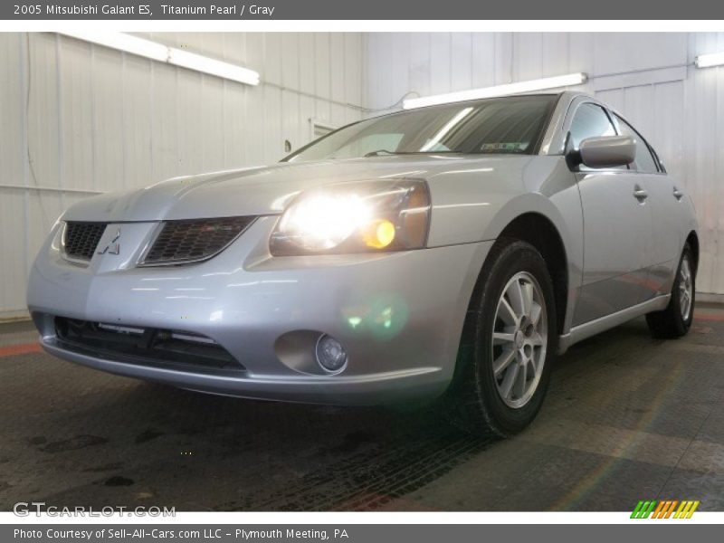 Titanium Pearl / Gray 2005 Mitsubishi Galant ES