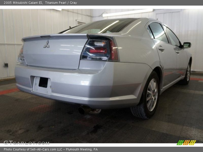 Titanium Pearl / Gray 2005 Mitsubishi Galant ES