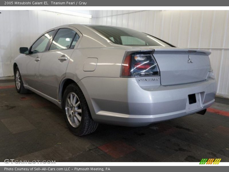 Titanium Pearl / Gray 2005 Mitsubishi Galant ES