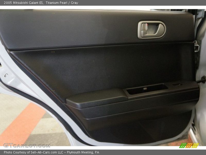 Titanium Pearl / Gray 2005 Mitsubishi Galant ES