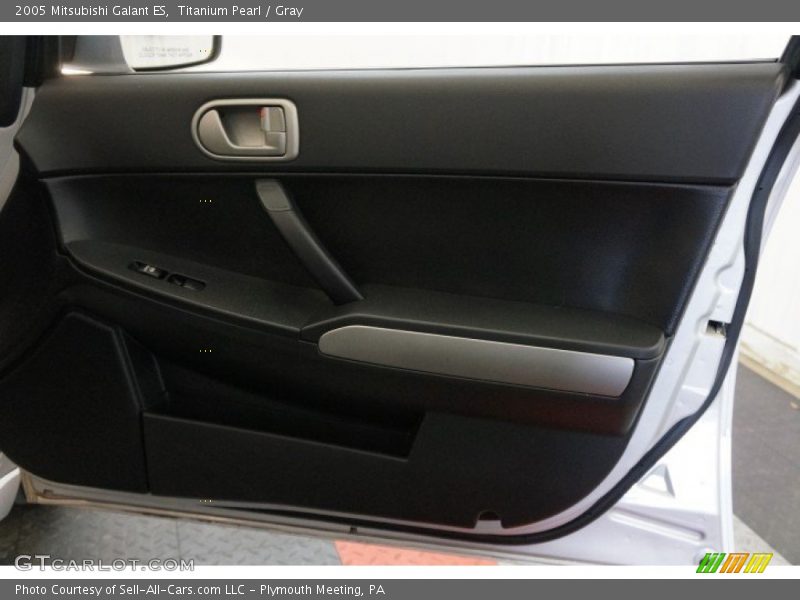 Titanium Pearl / Gray 2005 Mitsubishi Galant ES