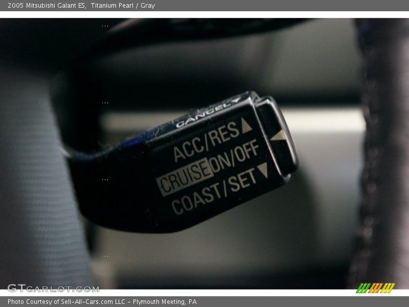 Titanium Pearl / Gray 2005 Mitsubishi Galant ES