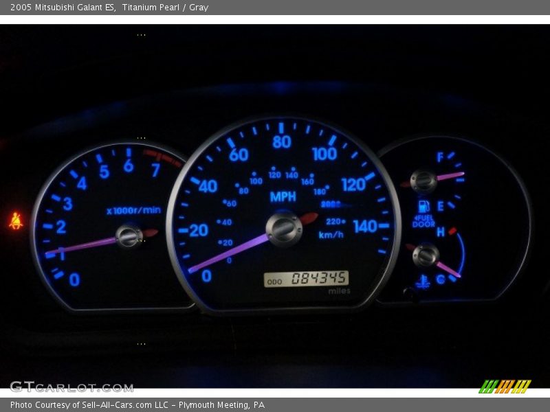 Titanium Pearl / Gray 2005 Mitsubishi Galant ES