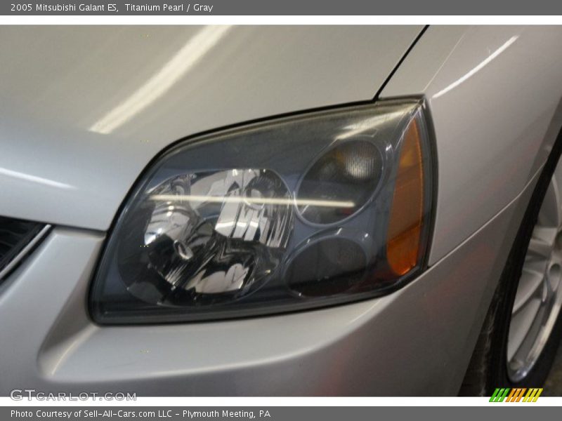 Titanium Pearl / Gray 2005 Mitsubishi Galant ES