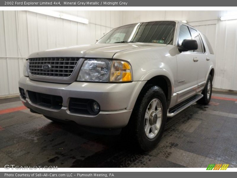 Mineral Grey Metallic / Midnight Grey 2002 Ford Explorer Limited 4x4