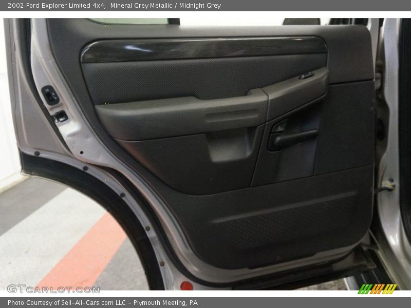 Mineral Grey Metallic / Midnight Grey 2002 Ford Explorer Limited 4x4