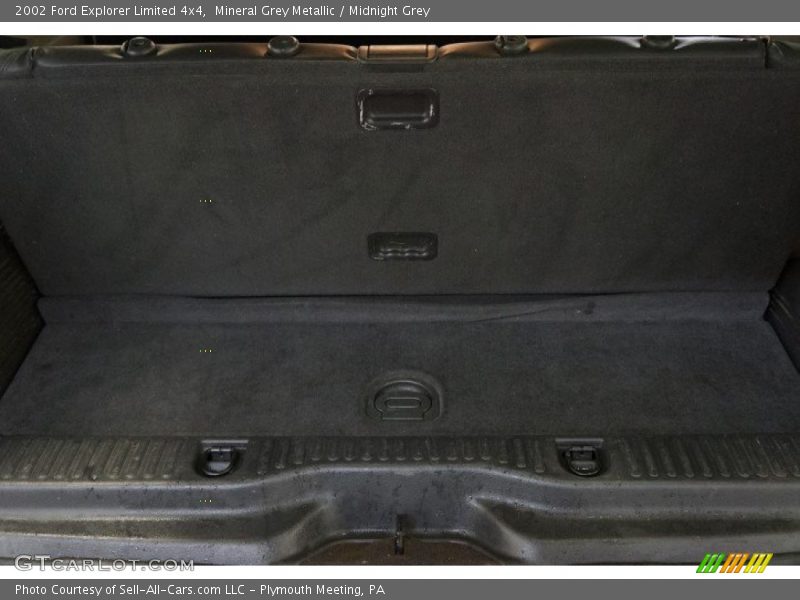 Mineral Grey Metallic / Midnight Grey 2002 Ford Explorer Limited 4x4