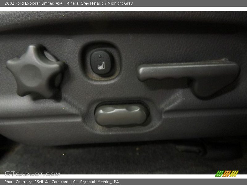 Mineral Grey Metallic / Midnight Grey 2002 Ford Explorer Limited 4x4