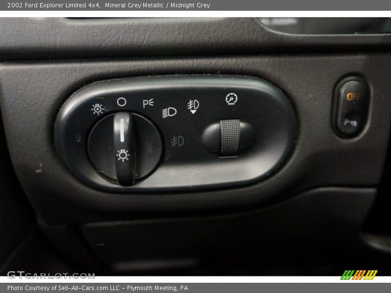 Mineral Grey Metallic / Midnight Grey 2002 Ford Explorer Limited 4x4