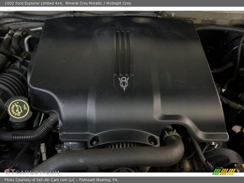 Mineral Grey Metallic / Midnight Grey 2002 Ford Explorer Limited 4x4