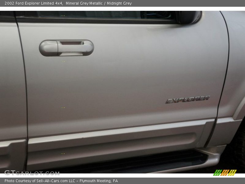 Mineral Grey Metallic / Midnight Grey 2002 Ford Explorer Limited 4x4