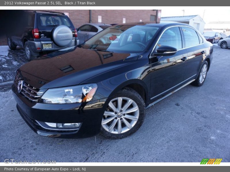 Black / Titan Black 2012 Volkswagen Passat 2.5L SEL