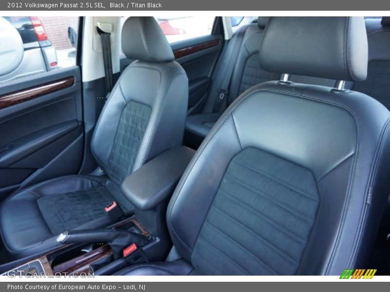 Black / Titan Black 2012 Volkswagen Passat 2.5L SEL