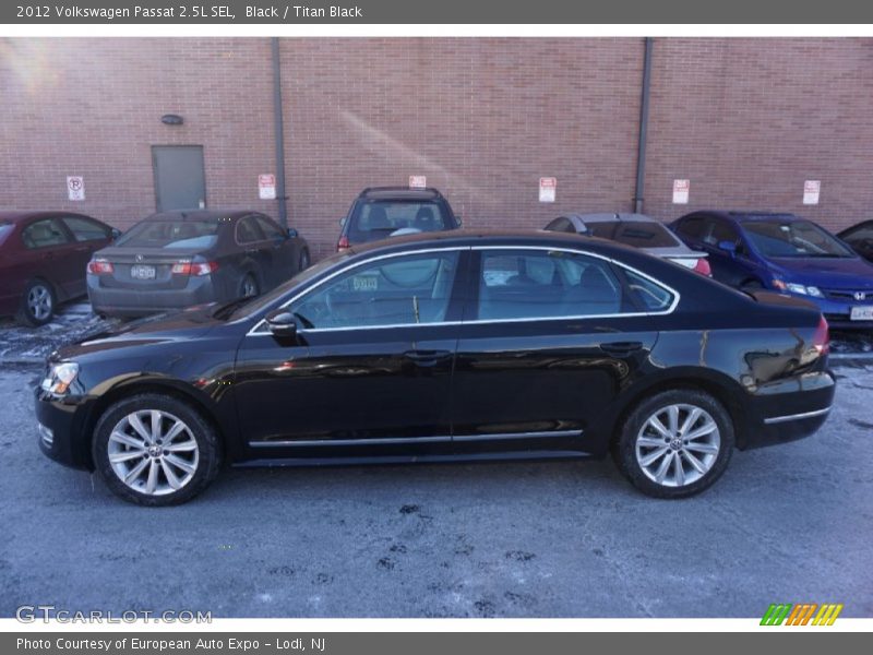 Black / Titan Black 2012 Volkswagen Passat 2.5L SEL