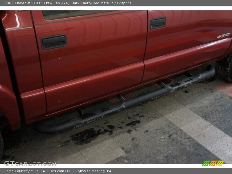 Dark Cherry Red Metallic / Graphite 2003 Chevrolet S10 LS Crew Cab 4x4