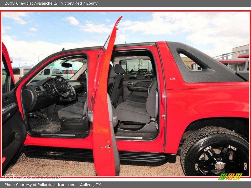 Victory Red / Ebony 2008 Chevrolet Avalanche LS