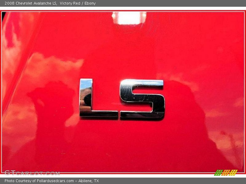 Victory Red / Ebony 2008 Chevrolet Avalanche LS