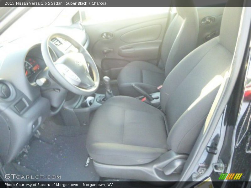 Super Black / Charcoal 2015 Nissan Versa 1.6 S Sedan