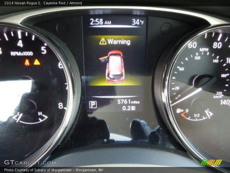 Cayenne Red / Almond 2014 Nissan Rogue S