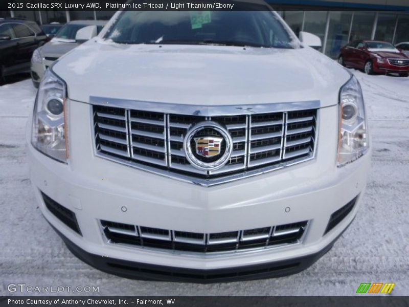 Platinum Ice Tricoat / Light Titanium/Ebony 2015 Cadillac SRX Luxury AWD