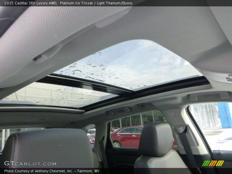Platinum Ice Tricoat / Light Titanium/Ebony 2015 Cadillac SRX Luxury AWD