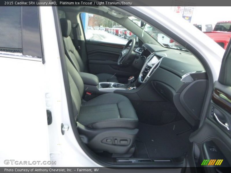 Platinum Ice Tricoat / Light Titanium/Ebony 2015 Cadillac SRX Luxury AWD