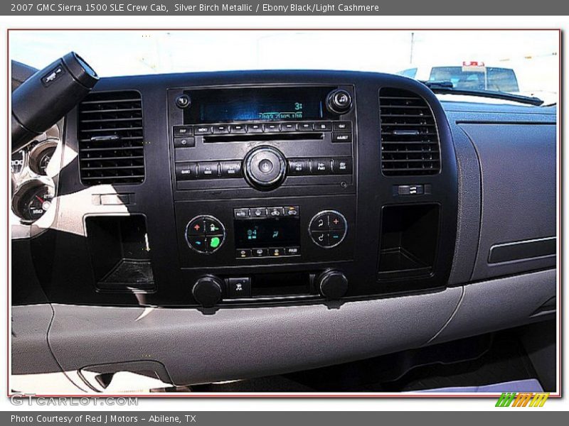 Silver Birch Metallic / Ebony Black/Light Cashmere 2007 GMC Sierra 1500 SLE Crew Cab