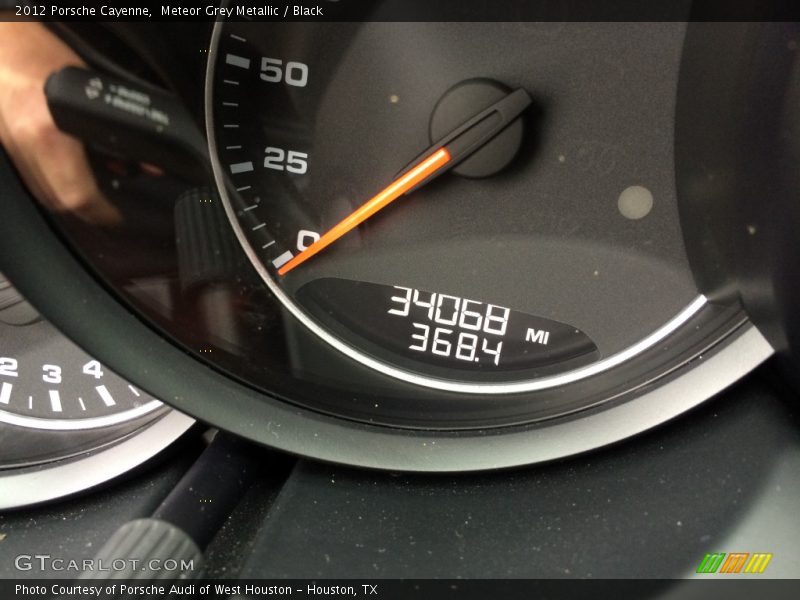 Meteor Grey Metallic / Black 2012 Porsche Cayenne