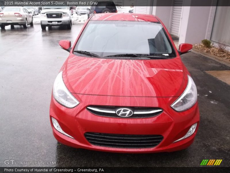  2015 Accent Sport 5-Door Boston Red