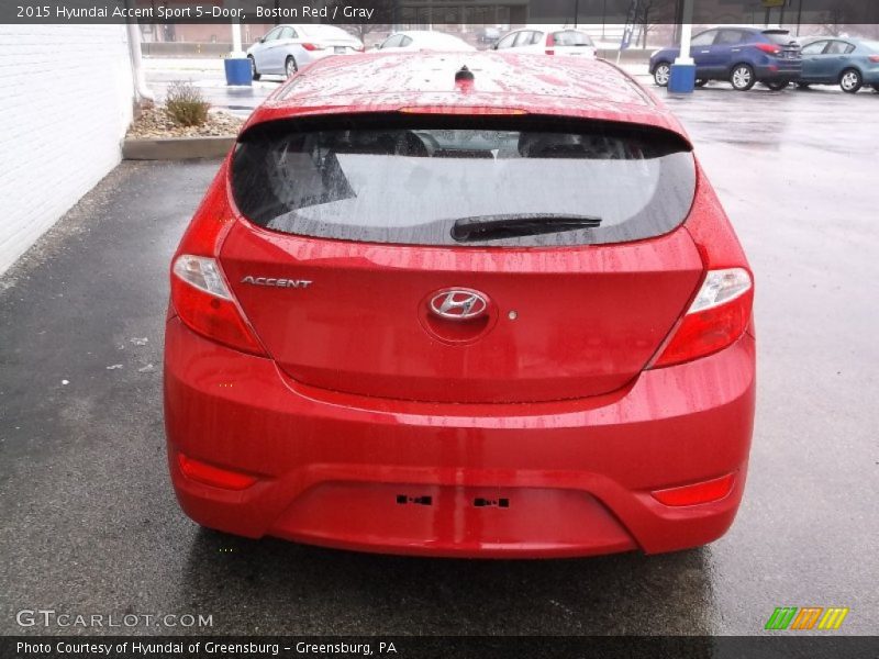  2015 Accent Sport 5-Door Boston Red