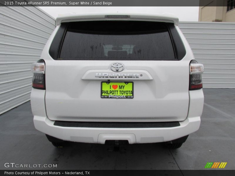 Super White / Sand Beige 2015 Toyota 4Runner SR5 Premium