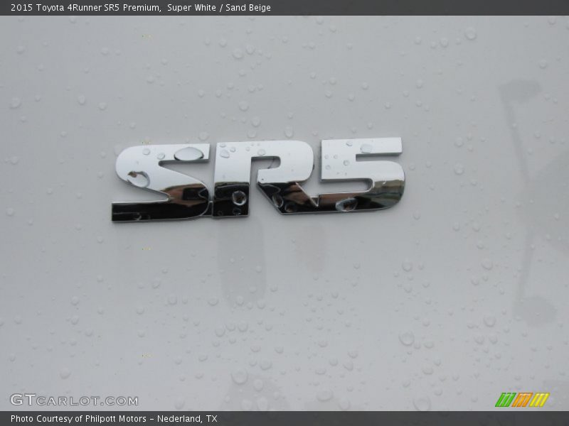 Super White / Sand Beige 2015 Toyota 4Runner SR5 Premium