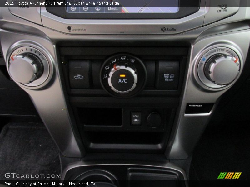 Super White / Sand Beige 2015 Toyota 4Runner SR5 Premium
