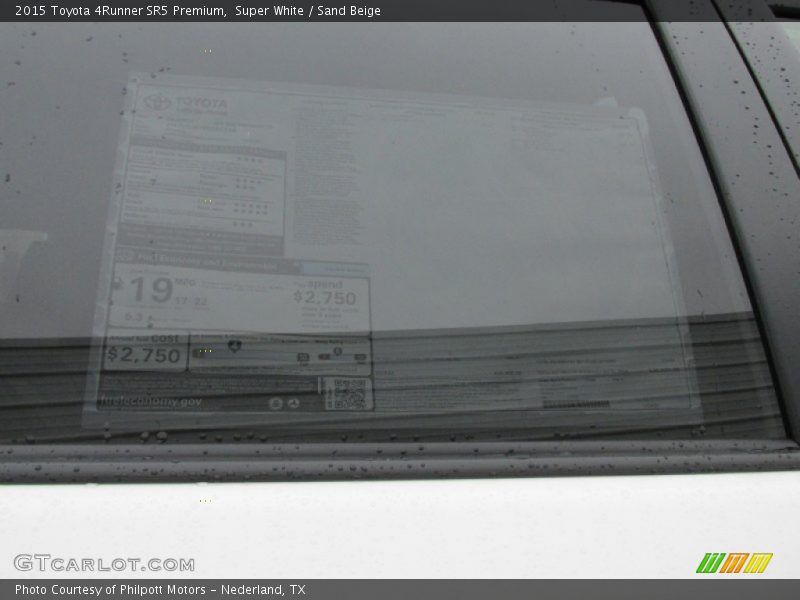 Super White / Sand Beige 2015 Toyota 4Runner SR5 Premium