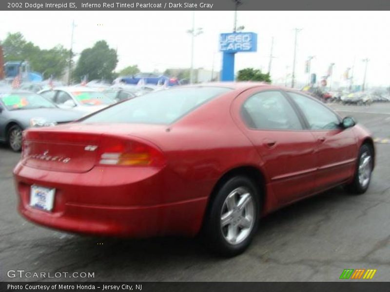 Inferno Red Tinted Pearlcoat / Dark Slate Gray 2002 Dodge Intrepid ES