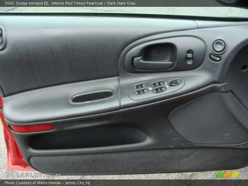 Inferno Red Tinted Pearlcoat / Dark Slate Gray 2002 Dodge Intrepid ES