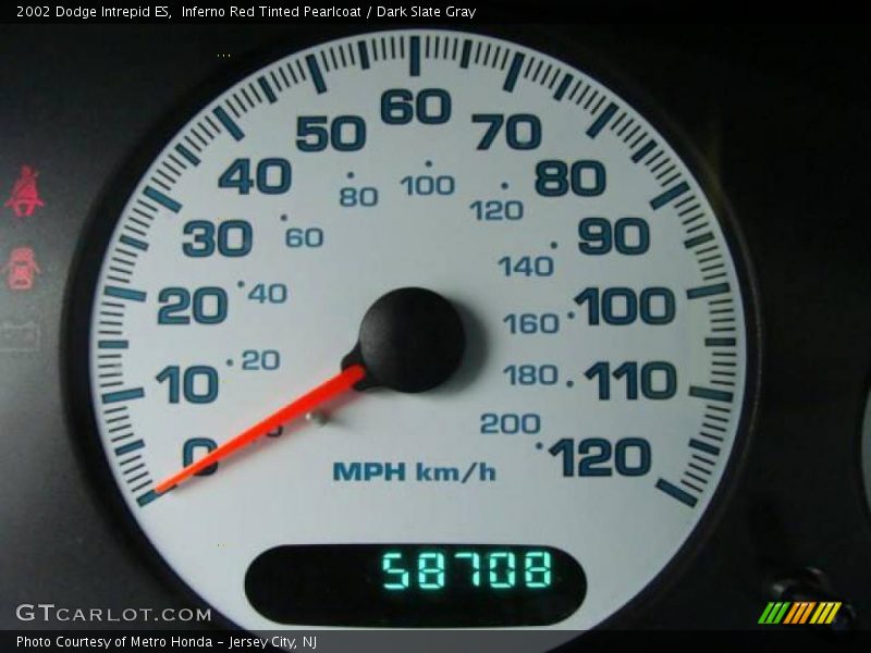 Inferno Red Tinted Pearlcoat / Dark Slate Gray 2002 Dodge Intrepid ES