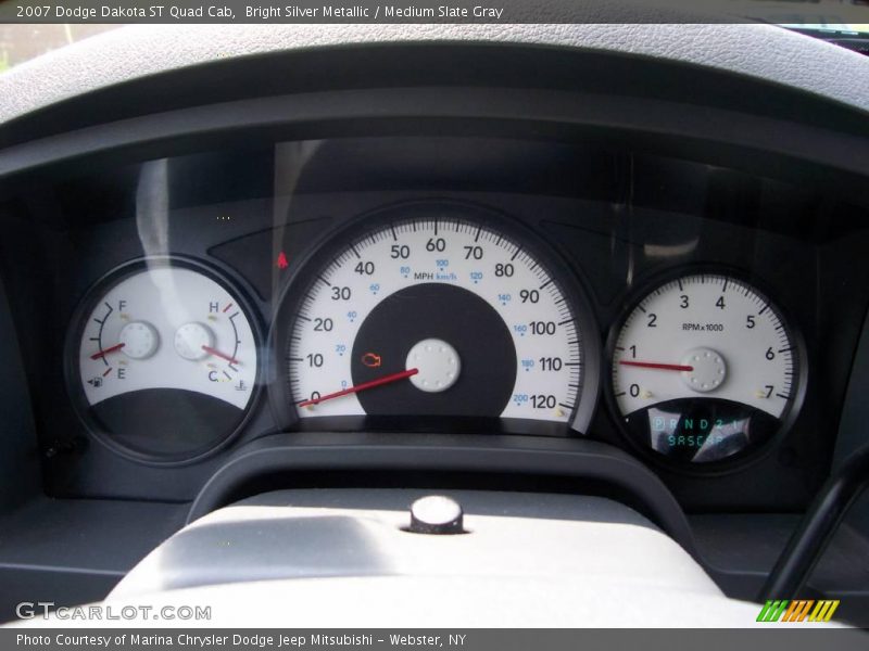 Bright Silver Metallic / Medium Slate Gray 2007 Dodge Dakota ST Quad Cab