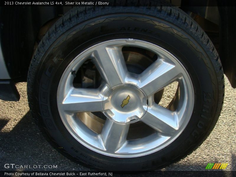 Silver Ice Metallic / Ebony 2013 Chevrolet Avalanche LS 4x4