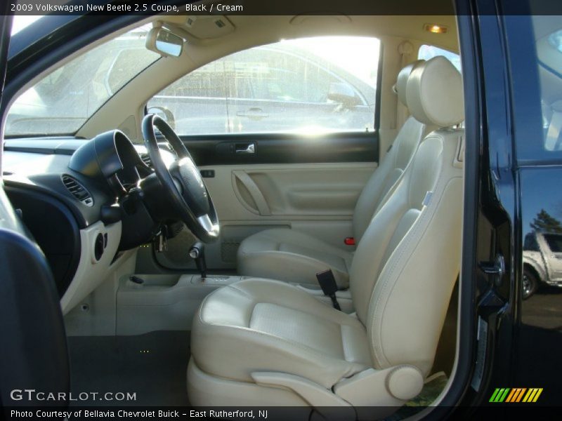 Black / Cream 2009 Volkswagen New Beetle 2.5 Coupe