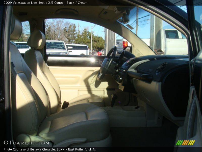 Black / Cream 2009 Volkswagen New Beetle 2.5 Coupe