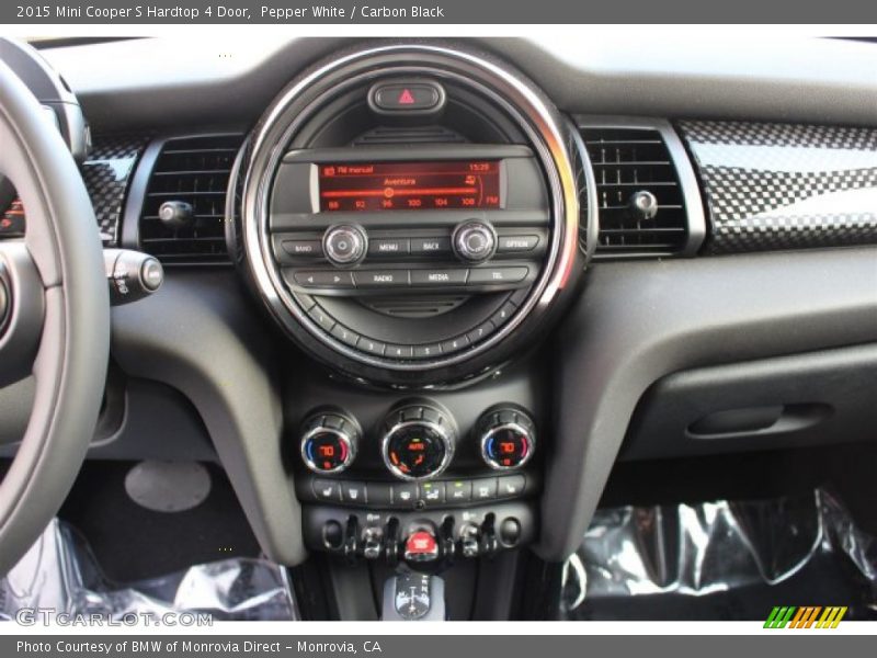 Pepper White / Carbon Black 2015 Mini Cooper S Hardtop 4 Door