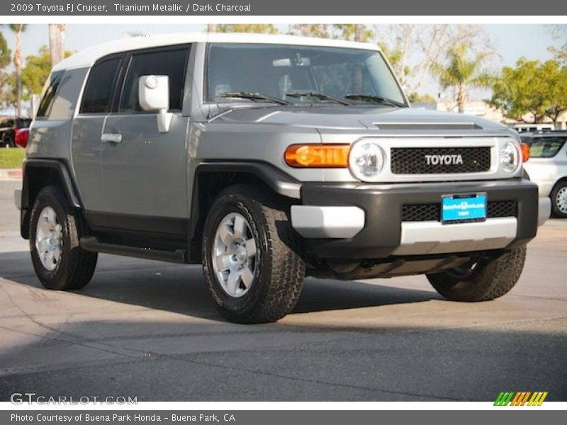 Titanium Metallic / Dark Charcoal 2009 Toyota FJ Cruiser
