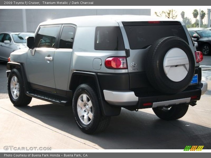 Titanium Metallic / Dark Charcoal 2009 Toyota FJ Cruiser