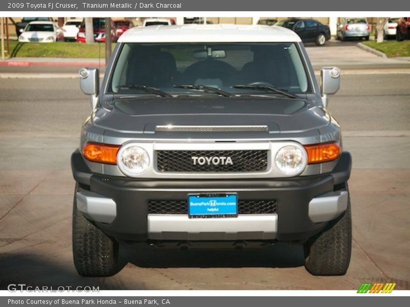Titanium Metallic / Dark Charcoal 2009 Toyota FJ Cruiser